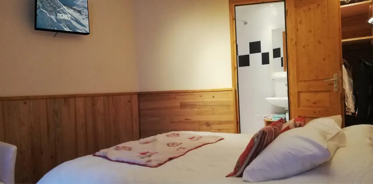 Le Dome Hotel Tignes 2*,
